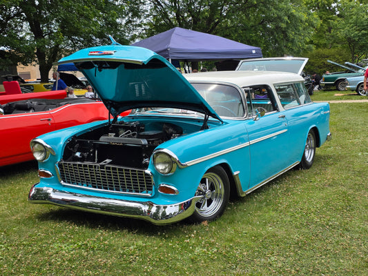 How to Get Clearer Paint: Choosing the Right Detail Spray for Your Car