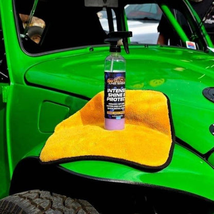 Speed And Shine Intense Shine & Protect and a Machine Washable 800 GSM Microfiber Towel